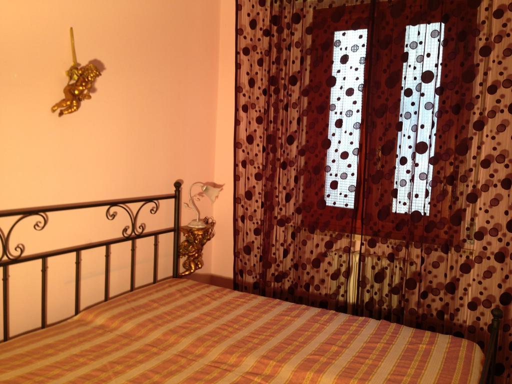 Hotel Stanza Bellaria Pontedera Habitación foto