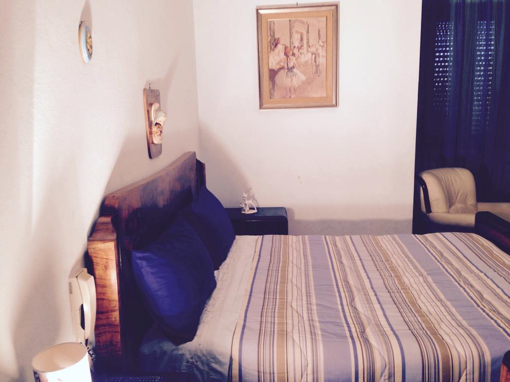 Hotel Stanza Bellaria Pontedera Habitación foto